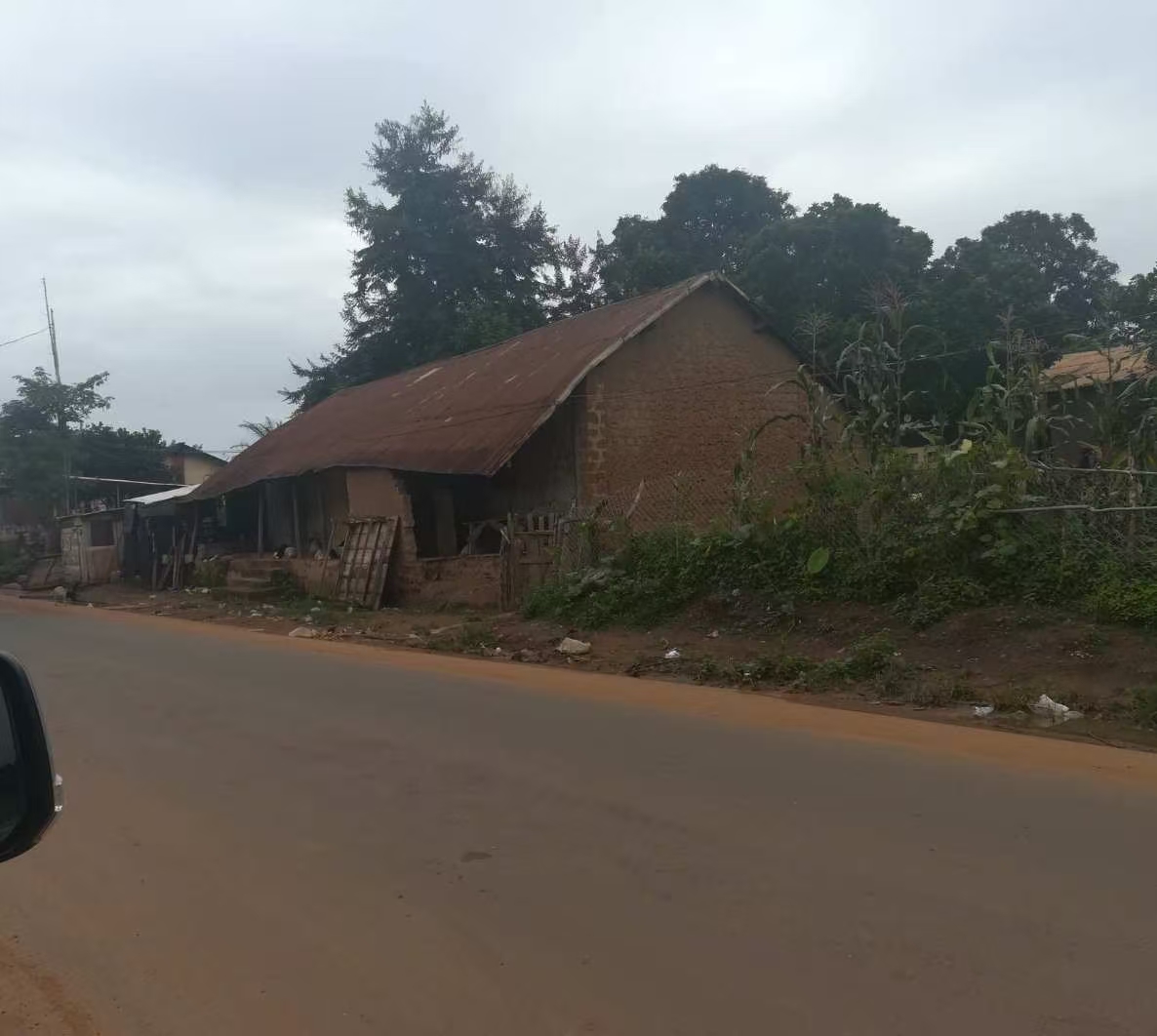 攻坚海外旧路改造实现厘米级路面测量：手持激光+PPK技术海外实战全解析